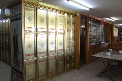 圖片：第三座納骨塔骨骸櫃